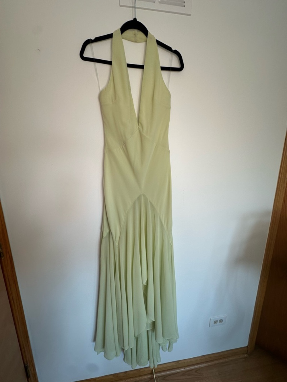 House of CB Pastel Green Backless Mermaid Gown - Picture 5 of 12